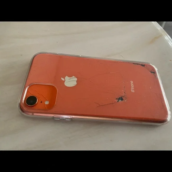 iPhone XR unlocked ready for use 200$ unlocked for any carrier !!!!